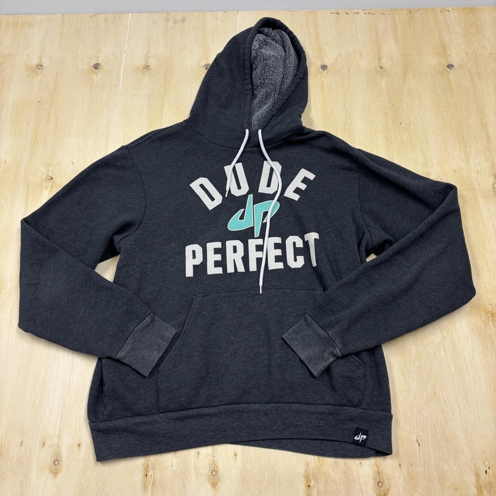 Dude Perfect Hoodie Mens Large Gray Fleece Lined Pullover Graphic Sweatshirt